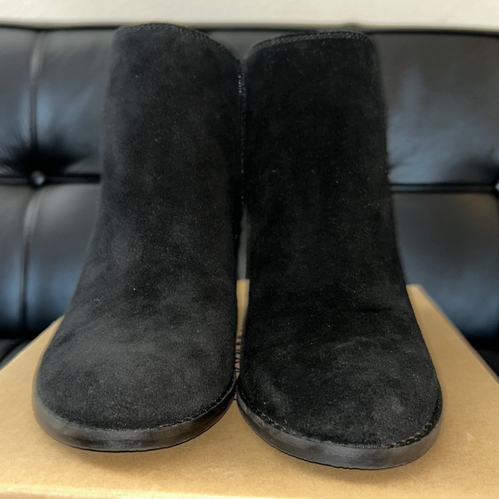 Lucky Brand Yimme Suede Wedge Bootie Black 8.5M 3.25” Wedge New
